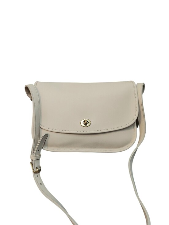 Coach Handbags - Like New Coach Vintage City Bag W/ Brass Turnlock HW Cream Glove Tanned Leather